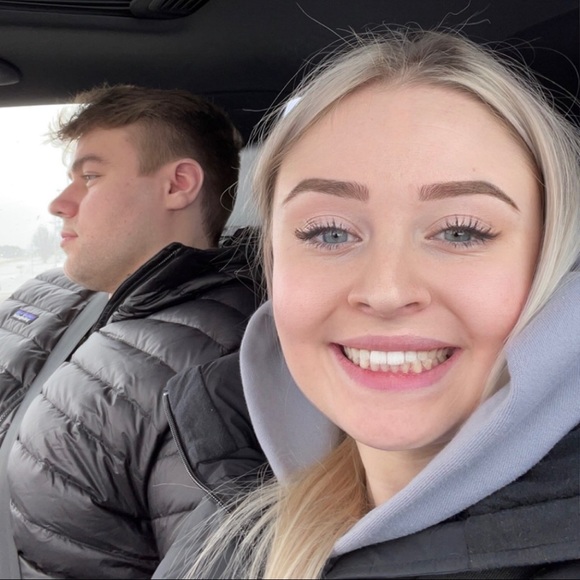 Meet your Posher, Hanna - Picture 2 of 6